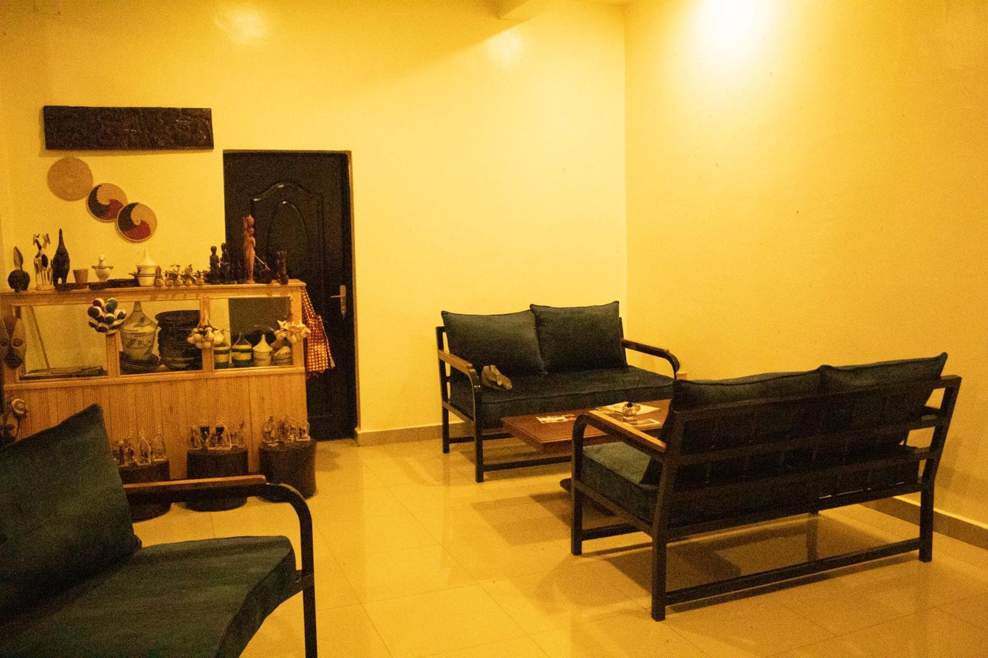 Peace Guest House Muhari Exterior photo